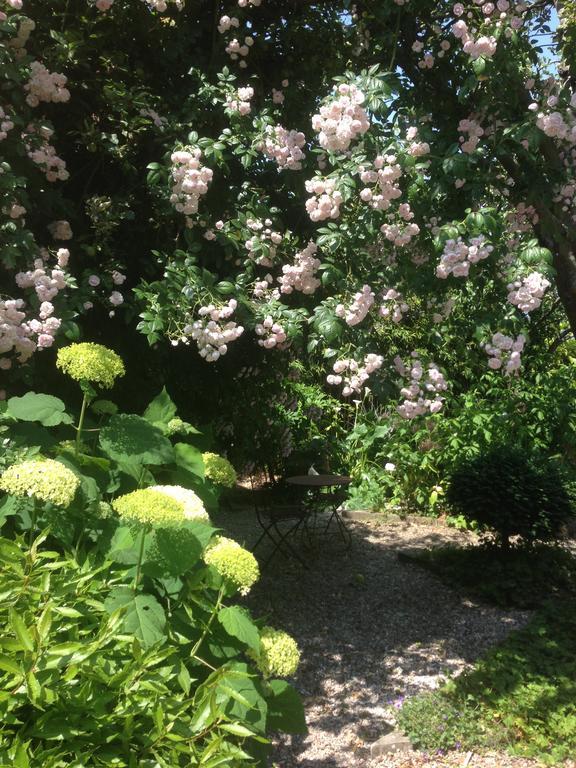 オンフルール Logis Saint-Leonard Bed & Breakfast エクステリア 写真